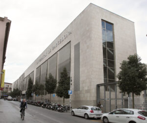 Codina Architectural - Facoltà di Geografia e Storia Barcellona - Reti metalliche