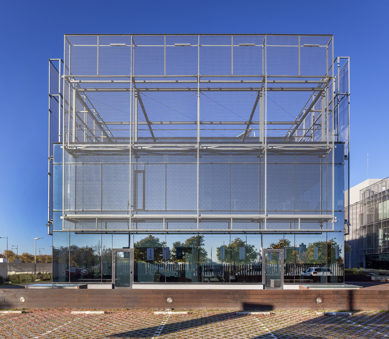 Codina Architectural Edificio Charmex metal mesh