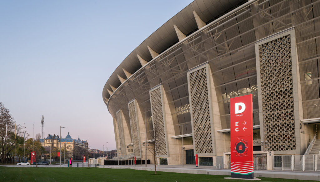 Codina Architectura Puskas Arena Metallgewebe