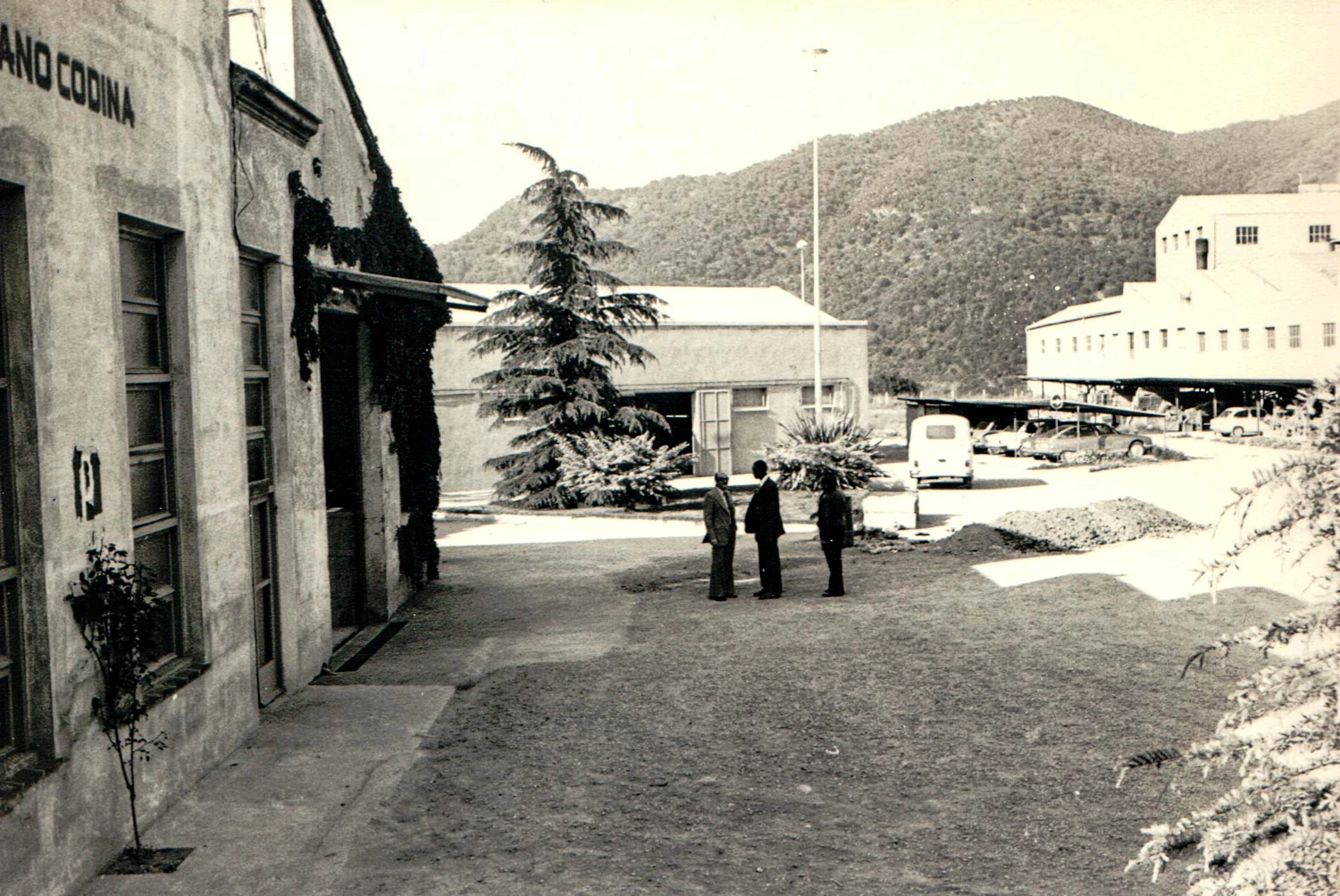 Nouveau bâtiment d'usine en 1943